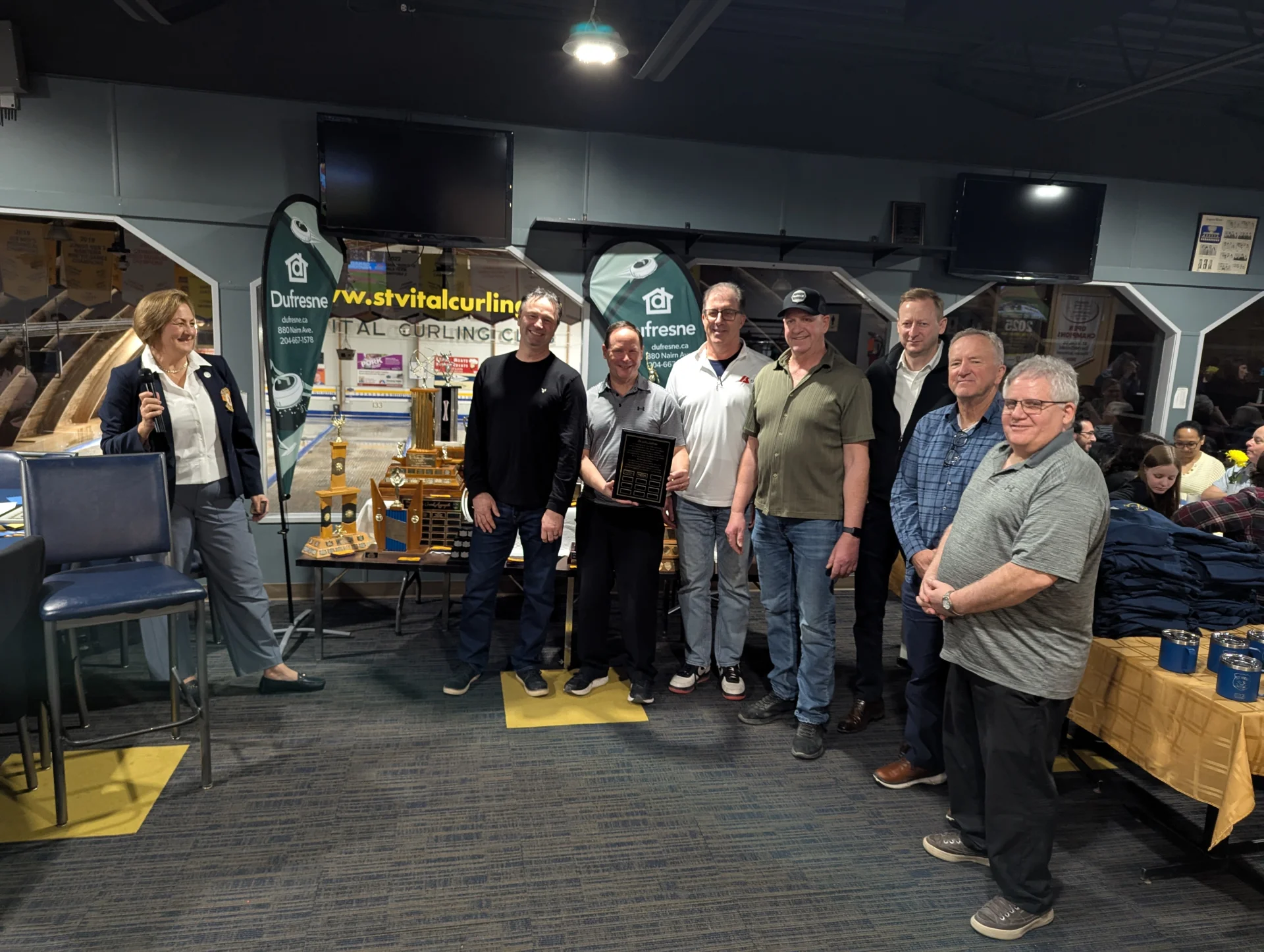 Muntain (thursday) - Richard Muntain, Joel Newbury, Dennis Wiebe, Myron Bowerman, Jim Pratcshler, Jason Plohman, Timothy Friesen